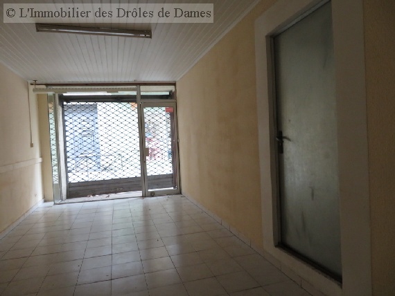 location local commercial CARCASSONNE 2 pieces, 31,15m