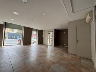 Location  CARCASSONNE local commercial 3 pieces, 66,44m2 habitables, a CARCASSONNE