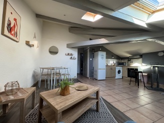 Location  CARCASSONNE meublé 2 pieces, 35,9m2 habitables, a CARCASSONNE