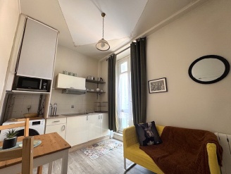 Location  CARCASSONNE meublé 2 pieces, 24,7m2 habitables, a CARCASSONNE